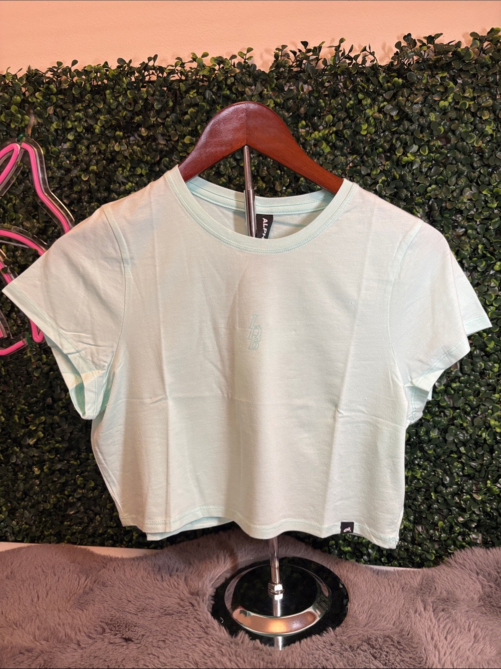 NWT Alphalete Mint Green Cropped Tee Size XL